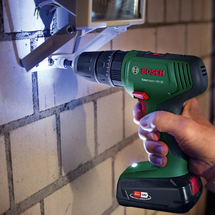 Bosch EasyImpact 18V-38 Perceuse à percussion avec batterie 2,0 Ah Bosch EasyImpact 18V-38 Perceuse à percussion avec batterie 2,0 Ah