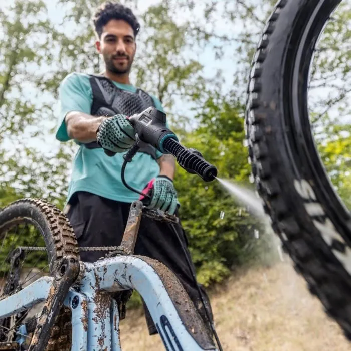 Karcher OC 6-18 Nettoyeur haute pression mobile 24 bar, 200 l/h, batterie 18 V 2.5 Ah et chargeur inclus