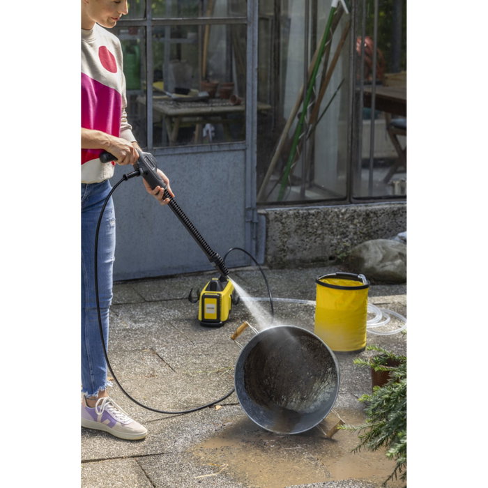 Karcher OC 6-18 Nettoyeur mobile moyenne pression - Batterie 18V / 2,5 Ah + chargeur inclus