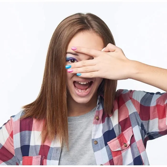 Clementoni Crazy Chic - Palette de maquillage Sirène, coffret avec 2 palettes de fards à paupières pour enfants à partir de 6 ans Clementoni Crazy Chic - Palette de maquillage Sirène, coffret avec 2 palettes de fards à paupières pour enfants à partir de 6 ans