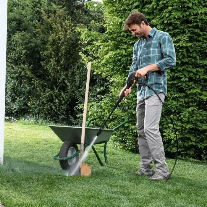 Karcher K2 Universal Nettoyeur Haute Pression - 110 bar - 360 l/h - Idéal pour Balcon, Patio et Petites Surfaces