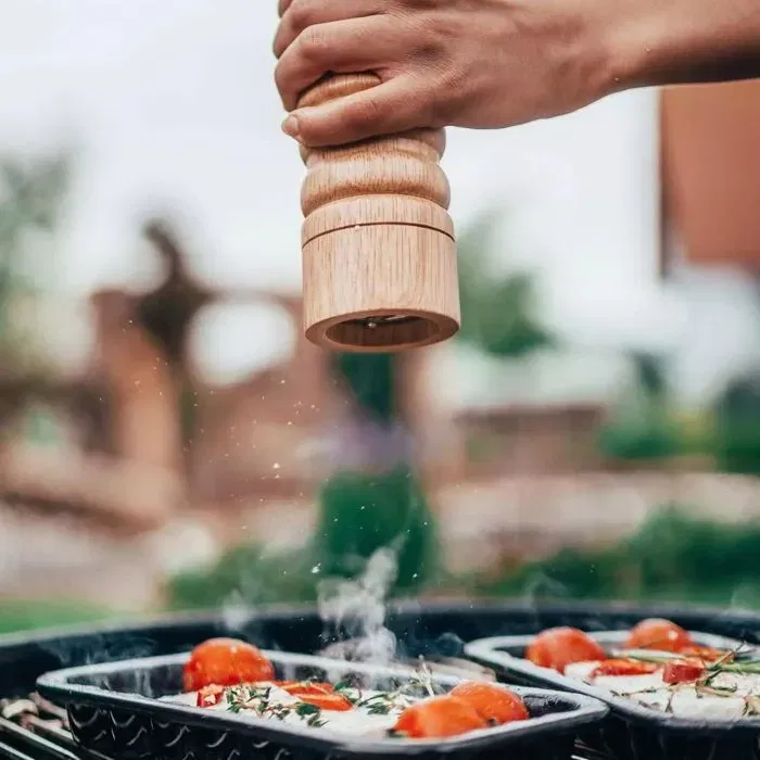 Fackelmann FM Professional - Lot de 2 moulins à poivre et sel manuels en bois avec mécanisme céramique - 18 cm