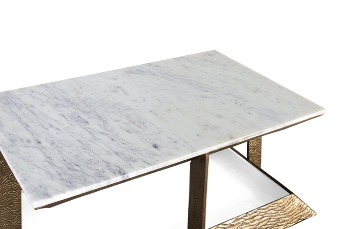 GINER Y COLOMER Table centrale design avec plateau en marbre et base en aluminium, 107 x 60 x 40 cm, blanc et doré