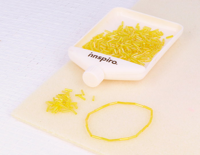 Innspiro Rocaille de verre cylindre aurora boreale jaune fort 1,80x6mm 95g Innspiro Rocaille de verre cylindre aurora boreale jaune fort 1,80x6mm 95g