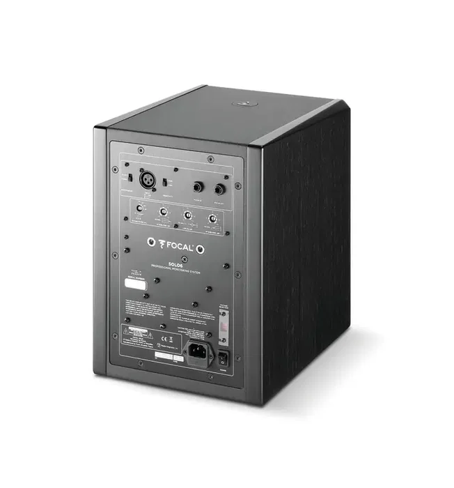 Focal Solo 6 Black - Enceinte de monitoring active, Woofer 6.5" TMD, Tweeter béryllium 1.5", 130W RMS, XLR, Noir Focal Solo 6 Black - Enceinte de monitoring active, Woofer 6.5" TMD, Tweeter béryllium 1.5", 130W RMS, XLR, Noir