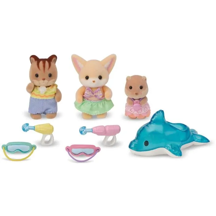 Sylvanian Families 5749 Le trio des bébés à la piscine avec bébés Écureuil Roux, Fennec, Loutre, pistolets à eau, masques et bouée dauphin