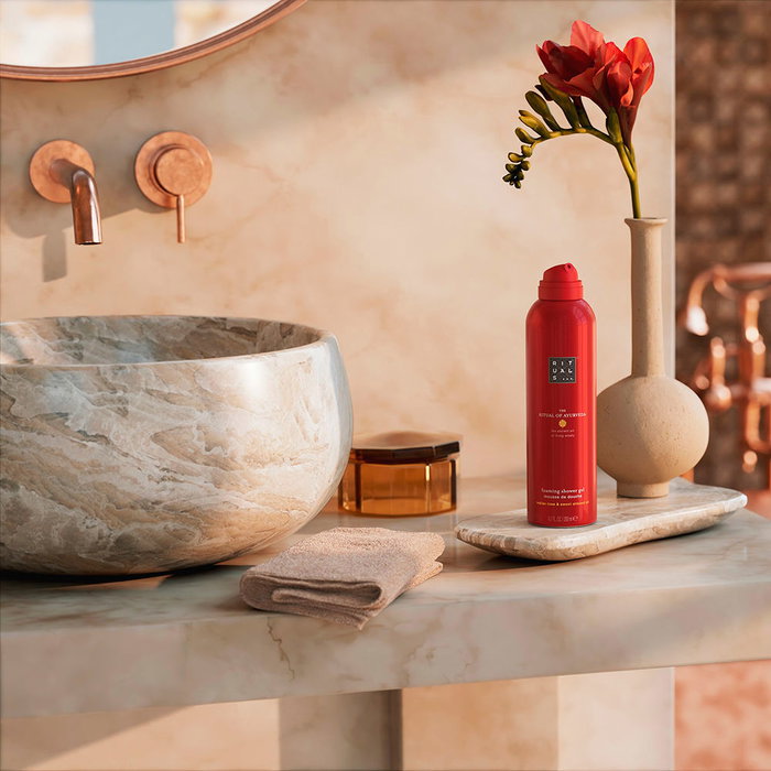 Rituals Le Rituel De L'Ayurvéda Gel Douche Moussant Nourrissant 200 ml, à la Rose Indienne et à l'Huile d'Amande Douce