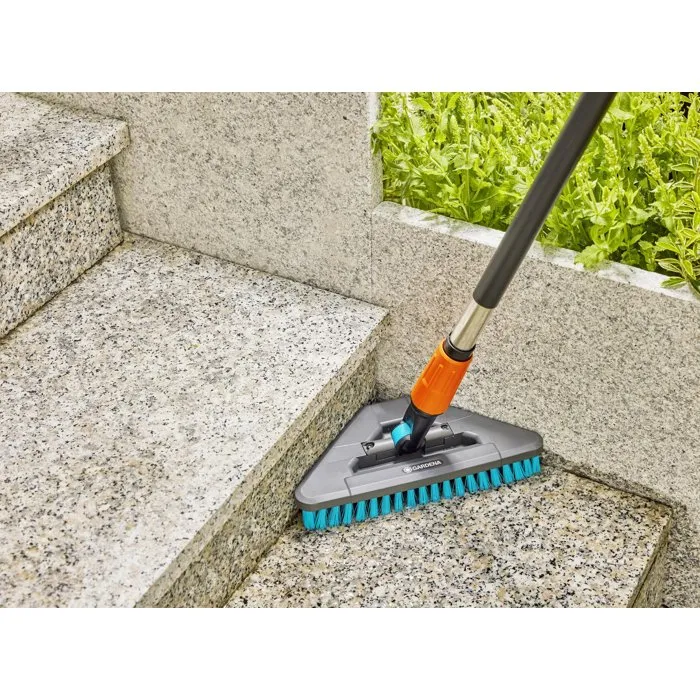 Gardena Brosse de lavage manche flex à poils durs, pivotante 360°