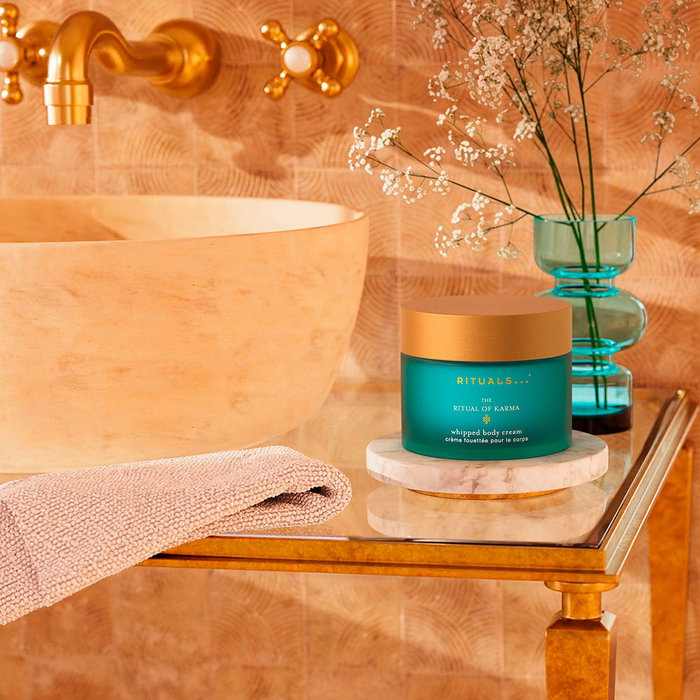 Rituals Crème pour le corps LE RITUEL DU KARMA 220 ml Hydratation 48h Fleur de Lotus Thé Blanc