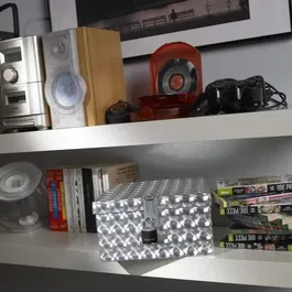 Master Lock - Lot de 2 cadenas en aluminium 30mm, anse acier cémenté 18mm, double verrouillage avec 2 clés, couverture vinyle noire