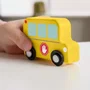 Fisher-Price JCY32 - Pack de 5 véhicules à pousser pour enfants dès 12 mois (camion de pompiers, véhicule de police, bus scolaire) en bois