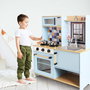 DEQUBE Cuisine Enfant En Bois 2 Modules avec Éclairage et Son (72x30x84cm) - 4 Ustensiles - Langues Multilingues - À Partir de 3 Ans