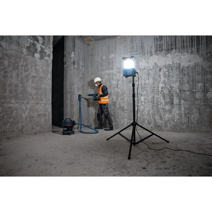 Bosch Professional GLA 18VH-7500 Projecteur de chantier hybride 7 500 lm Bosch Professional GLA 18VH-7500 Projecteur de chantier hybride 7 500 lm