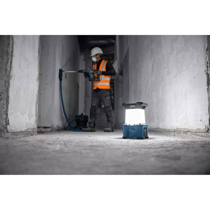 Bosch Professional GLA 18VH-7500 Projecteur de chantier hybride 7 500 lm