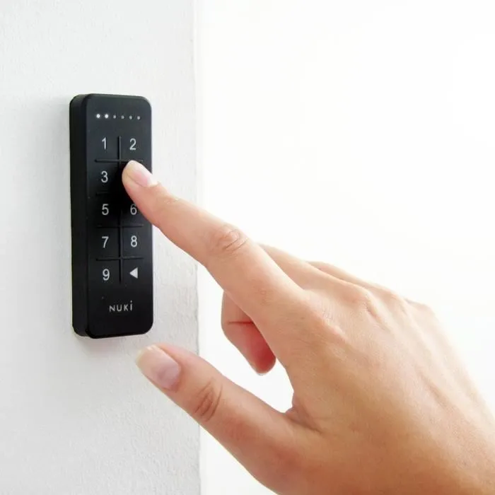 Nuki Nuki Keypad - Digicode Bluetooth sans clé pour serrure connectée, noir, en applique
