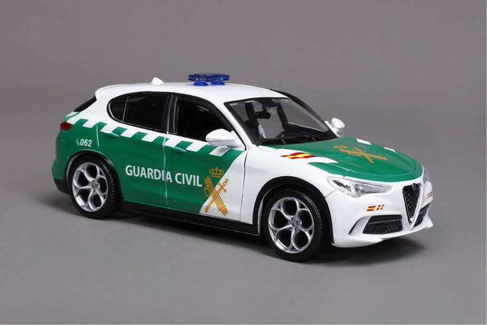 Burago Alfa Romeo Stelvio Guardia Civil 1:24