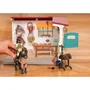 Schleich 42591 Horse Club - Sellerie du centre équestre, coffret jouet avec 85 éléments, 1 cheval et 1 personnage, pour enfants dès 5 ans