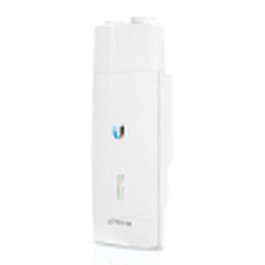 Ubiquiti airFiber 11 : Radio Point à Point Gigabit+ 11 GHz avec 1 Port Gigabit, 1 Port Fast Ethernet, Débit 1.2+ Gbps, AES 128 bits, PoE