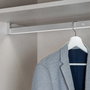 Emuca barre de penderie pour armoire Castor avec lumière LED, batterie amovible et détecteur de mouvement, 558, Anodisé mat.