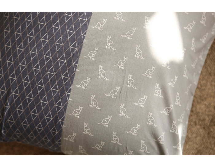 Dailylike Tissu coton tiny kangaroo motifs animaux 1,10m x 3m