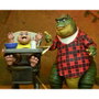 NECA Ultimate Earl Sinclair - Figurine articulée Dinosaurs 18 cm
