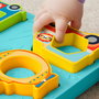 Fisher-Price Puzzle et Tri de Formes 2 en 1 Véhicules HRP31, avec 40 Chansons, Sons et Lumières, Jouet Éducatif (Anglais, Français, Allemand, Italien, Portugais, Espagnol)