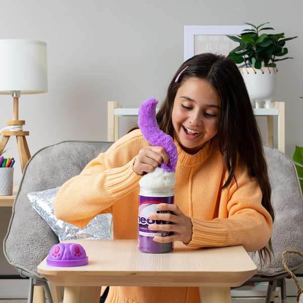 Bizak - Peluche Gatos Mimimiau 24 cm, chat peluche interactif qui adore se faufiler partout - Modèles assortis
