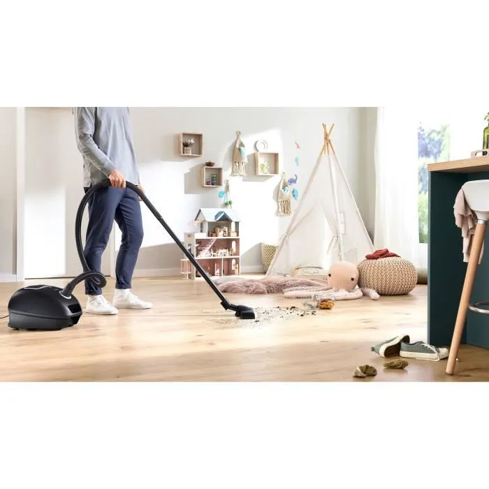 Bosch Serie 4 BGB41BA1 Aspirateur traineau Noir
