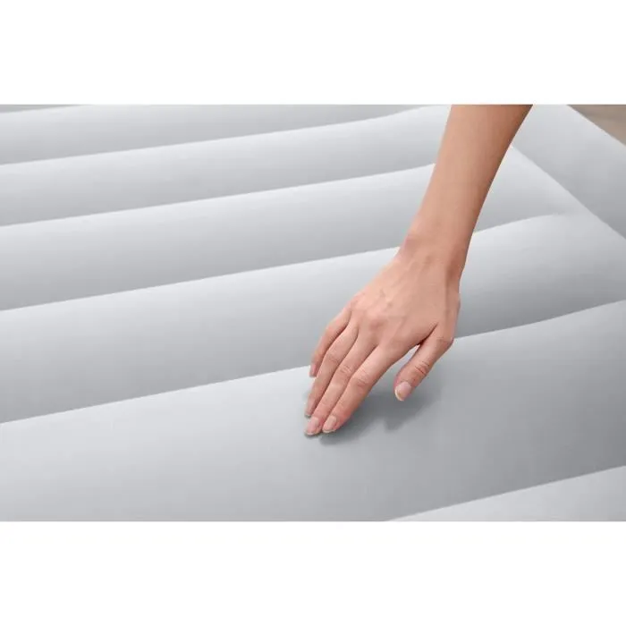 Bestway Matelas gonflable 2 places 203 x 152 x 51 cm Tritech, pompe électrique intégrée 240V, charge max 300 kg, 6713I Bestway Matelas gonflable 2 places 203 x 152 x 51 cm Tritech, pompe électrique intégrée 240V, charge max 300 kg, 6713I