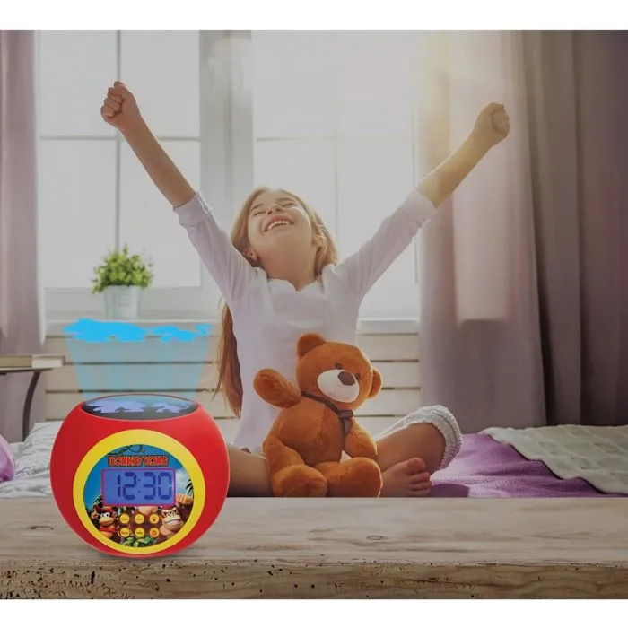 Lexibook Réveil Projecteur Donkey Kong avec Alarme, Snooze et Projection d'Étoiles au Plafond en 3 Couleurs, Veilleuse Minuterie et Écran LCD Rétroéclairé