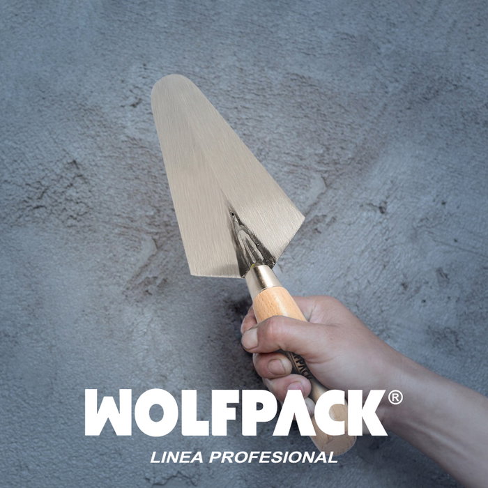 WOLFPACK LINEA PROFESIONAL Truelle Maurer 348 manche bois 160 mm