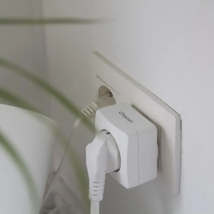 Chacon - Prise commandée 2300 W On/Off Blanc - Set de 2 prises mini carrées à encastrer avec télécommande pour intérieur Chacon - Prise commandée 2300 W On/Off Blanc - Set de 2 prises mini carrées à encastrer avec télécommande pour intérieur