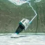 Intex Nettoyeur de piscine et spa sans fil ZR100, Autonomie 50 minutes, avec chargeur USB et 2 brosses interchangeables incluses
