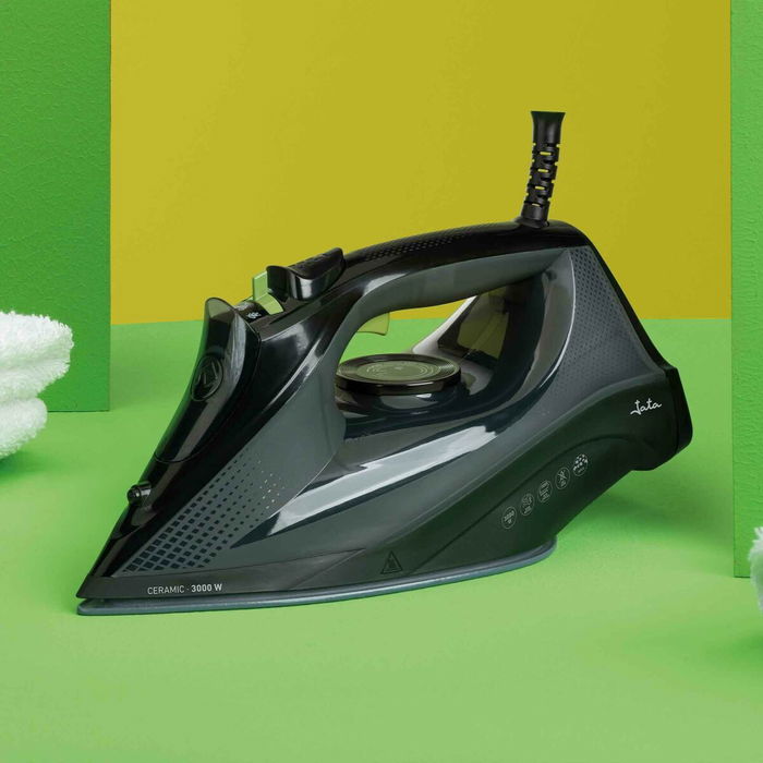 Jata Fer à Vapeur Céramique Vapeur Verticale 20-25G/Min 450Ml 3000W Noir JEPL2401