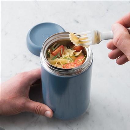 Berghoff 3950134 Boîte de Conservation Alimentaire Isotherme en Acier Inoxydable 0,75 Litres, Vacuum, Ajustée pour Garder le Chaud ou le Froid, Azur