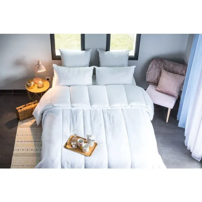 Blanreve Couette 4 Saisons - 260 x 240 cm - 420 g/m2 - Blanc