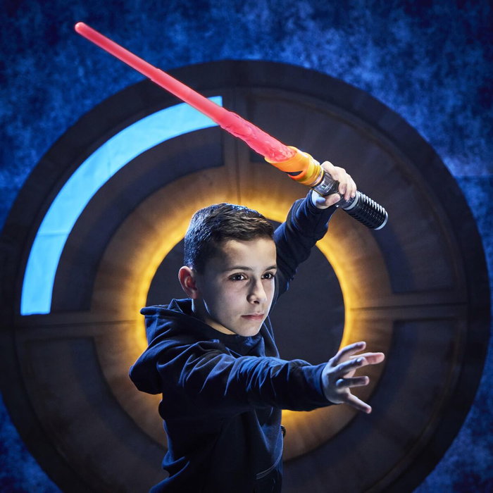 Hasbro Star Wars Sabre laser Cristal Kyber avec 10 cristaux Hasbro Star Wars Sabre laser Cristal Kyber avec 10 cristaux