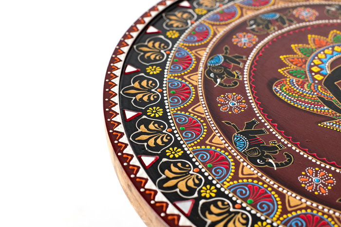 GINER Y COLOMER - Table d'appoint ronde en bois de manguier avec détails floraux peints à la main - Décoration artisanale