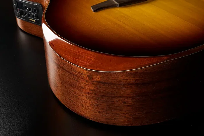 LAG Guitare Acoustique Auditorium A/E Cutaway Édition Limitée Bisel Brown Shadow LAG Guitare Acoustique Auditorium A/E Cutaway Édition Limitée Bisel Brown Shadow