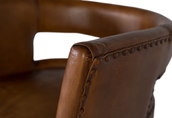 GINER Y COLOMER Tabouret en cuir naturel cognac avec structure métallique noire curviligne - Hauteur 101 cm, largeur 60 cm