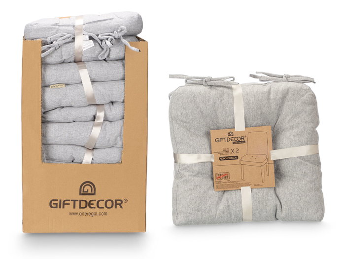 Giftdecor Lot de 2 Cousins de Chaise Gris Clair 40x40 cm en Tissu Polyester (Set de 6) Giftdecor Lot de 2 Cousins de Chaise Gris Clair 40x40 cm en Tissu Polyester (Set de 6)