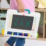 Fisher-Price JDL70 Bureau d'Apprentissage et de Dessin avec Ardoise Magique, Stylo et 6 Pochoirs, Favorise la Créativité des Enfants dès 3 Ans
