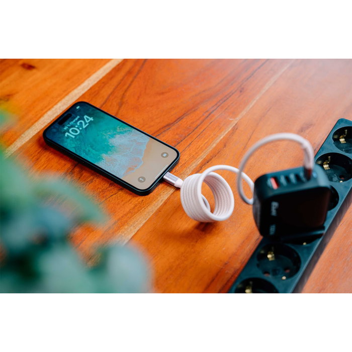 Verbatim Sync & Charge Câble Magnétique USB-C vers USB-C 60W 120cm Rose Verbatim Sync & Charge Câble Magnétique USB-C vers USB-C 60W 120cm Rose