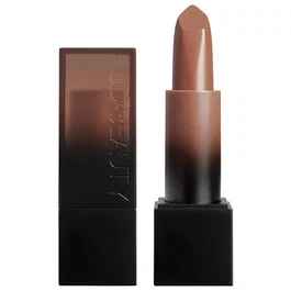 Huda Beauty Power Bullet Rouge à lèvres crème - Chercheur d'objectifs