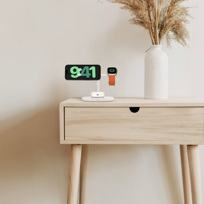 Belkin BoostCharge Pro WIZ032KQWH Station de recharge 3-en-1 15W Blanc