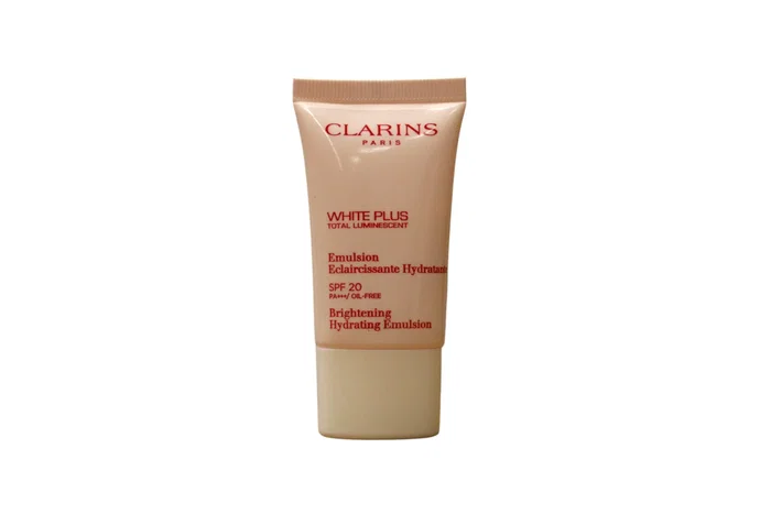 Clarins White Plus Total Luminescent Brightening Day Emulsion SPF 20 15 ml Clarins White Plus Total Luminescent Brightening Day Emulsion SPF 20 15 ml