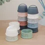 Beaba Boîte Doseuse avec 4 compartiments empilables, hermétique, sans BPA - Mineral Grey / Blue