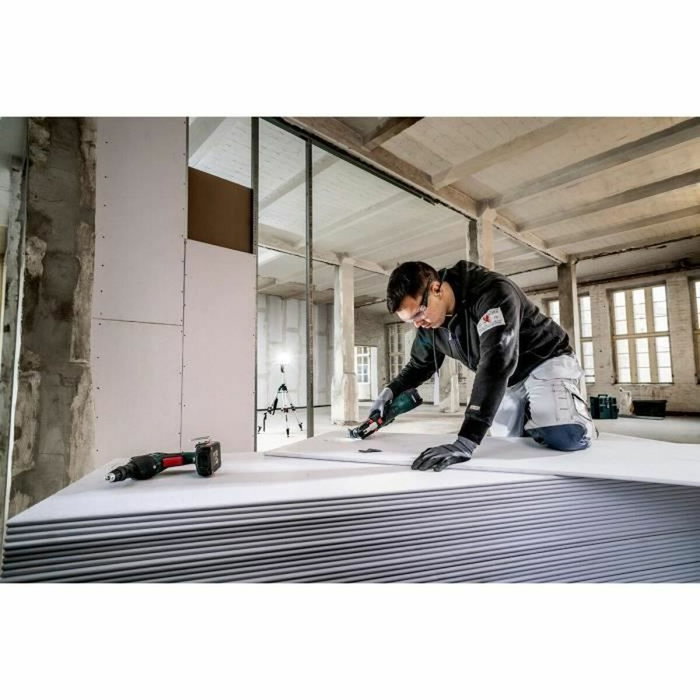 Metabo MT 18 LTX Outil multifonctions sans fil 18 V avec MetaBOX 145 L et accessoires
