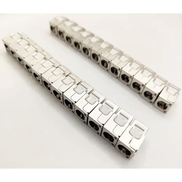 Lineaire PR24AS24 - Pack de 24 noyaux keystone RJ45 Cat.6a court blindé pour baie de brassage