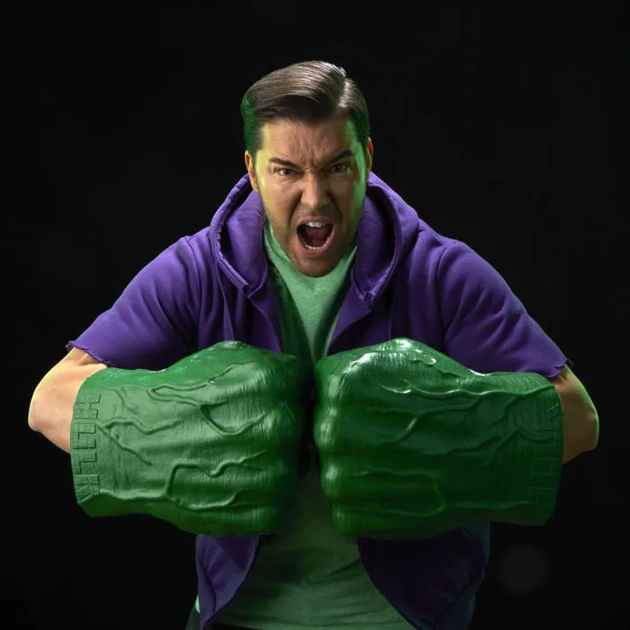 Hasbro Poings de l'incroyable Hulk avec effets sonores électroniques, Marvel Legends Series